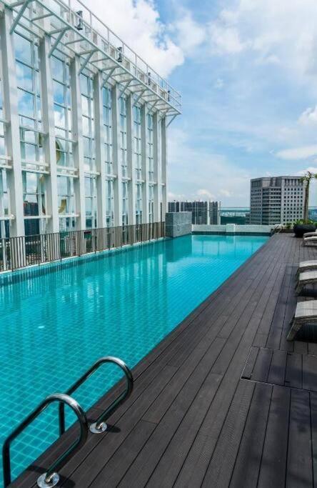 Cozy Suasana Max 7pax Apartment *